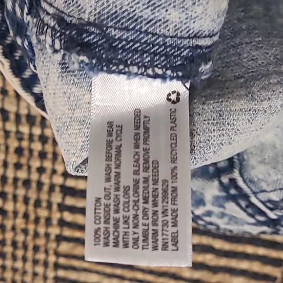 WILD FABLE ACID WASH CARGO JEANS - Picture 9 of 10
